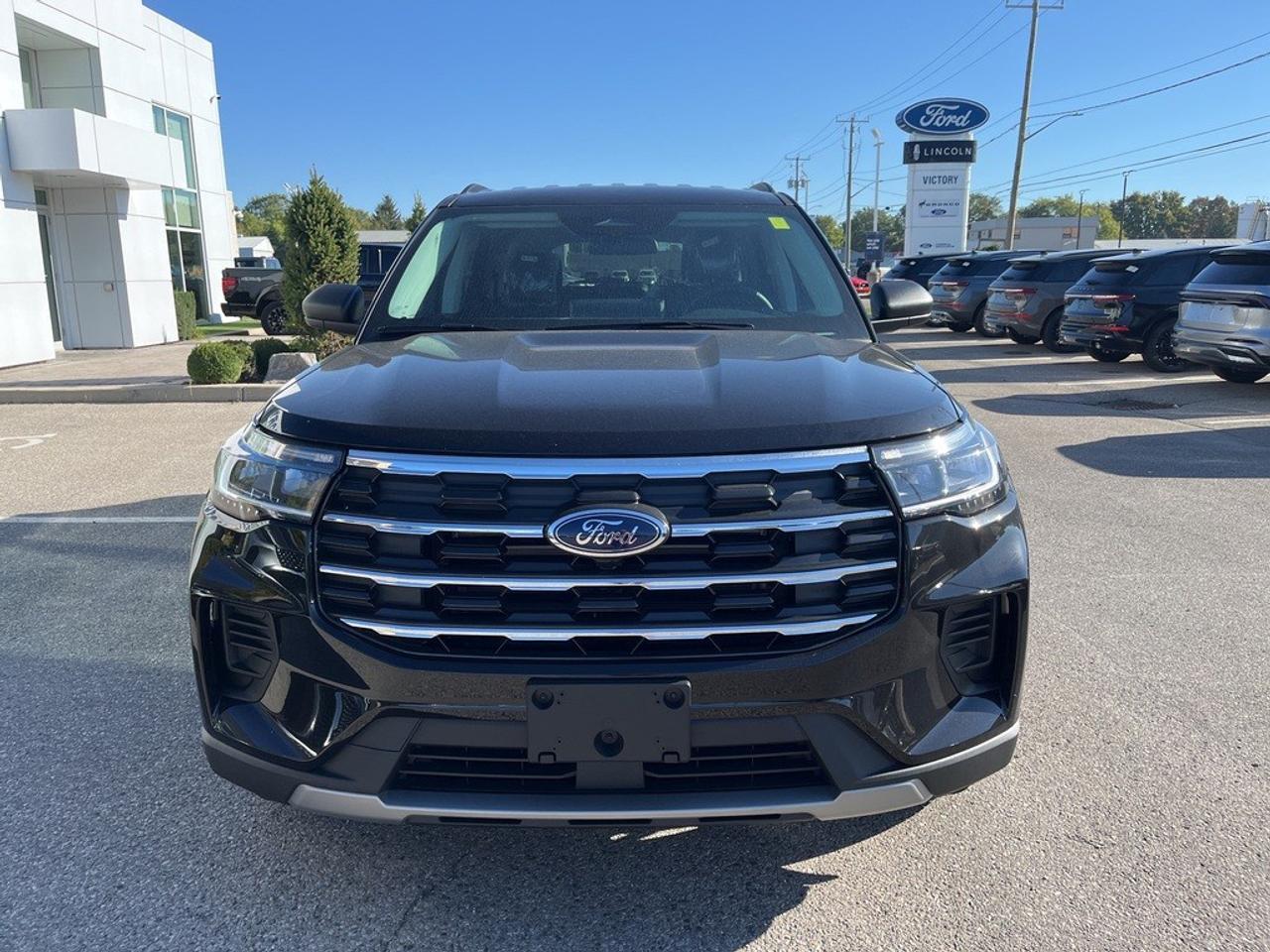2025 Ford Explorer Active 4WD Photo