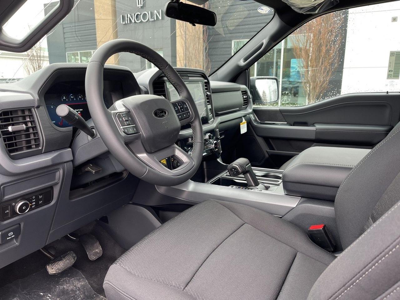 2026 Ford F-150 XLT 4WD SuperCrew 5.5' Box Photo