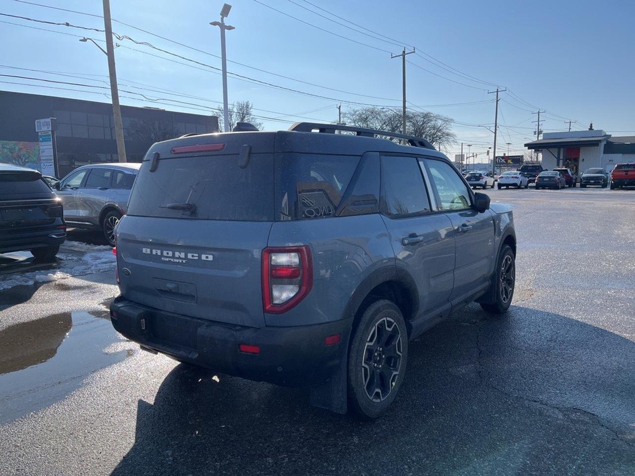 2025 Ford Bronco Sport Outer Banks 4x4 Photo3