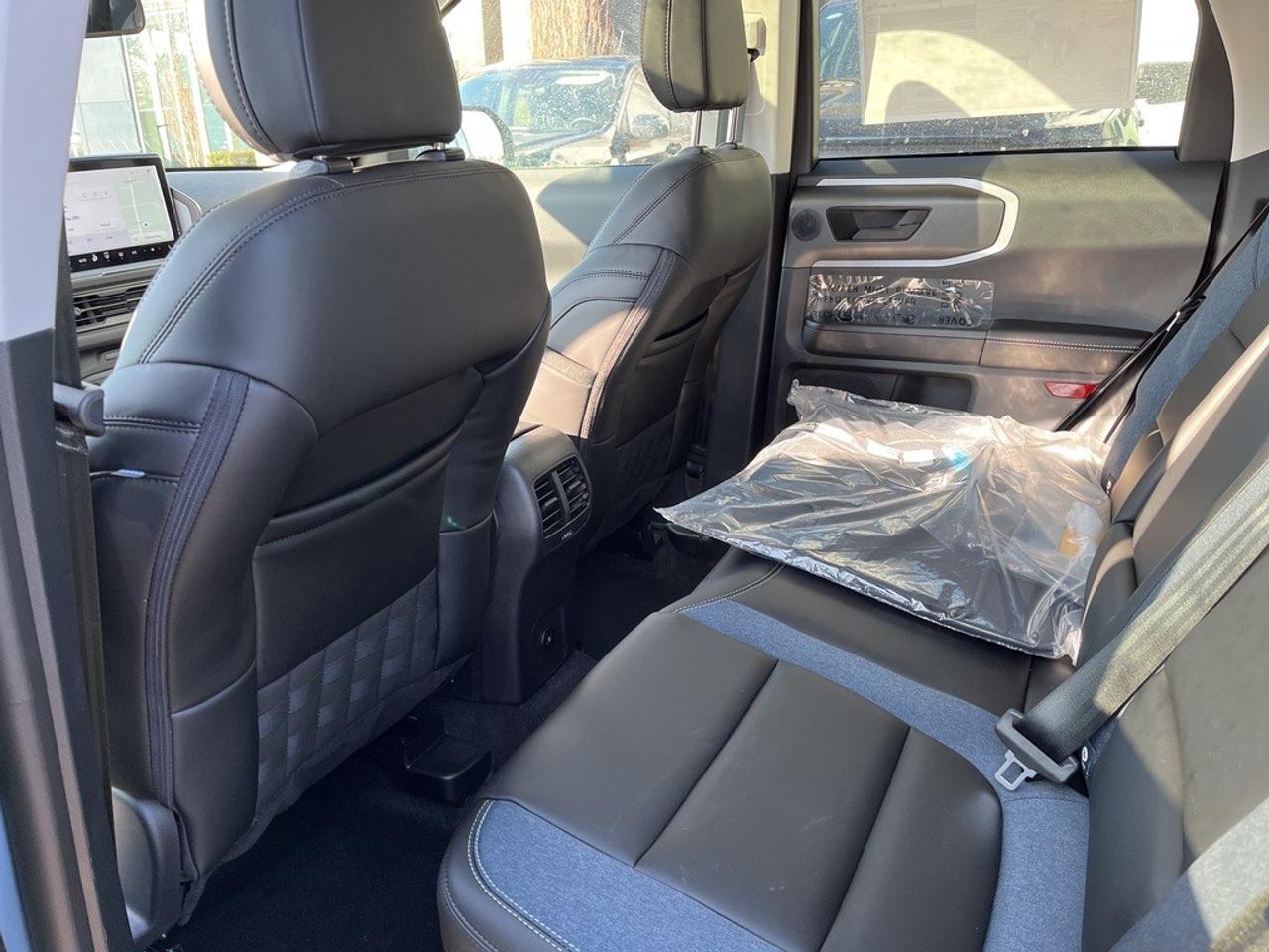 2025 Ford Bronco Sport Outer Banks 4x4 Photo