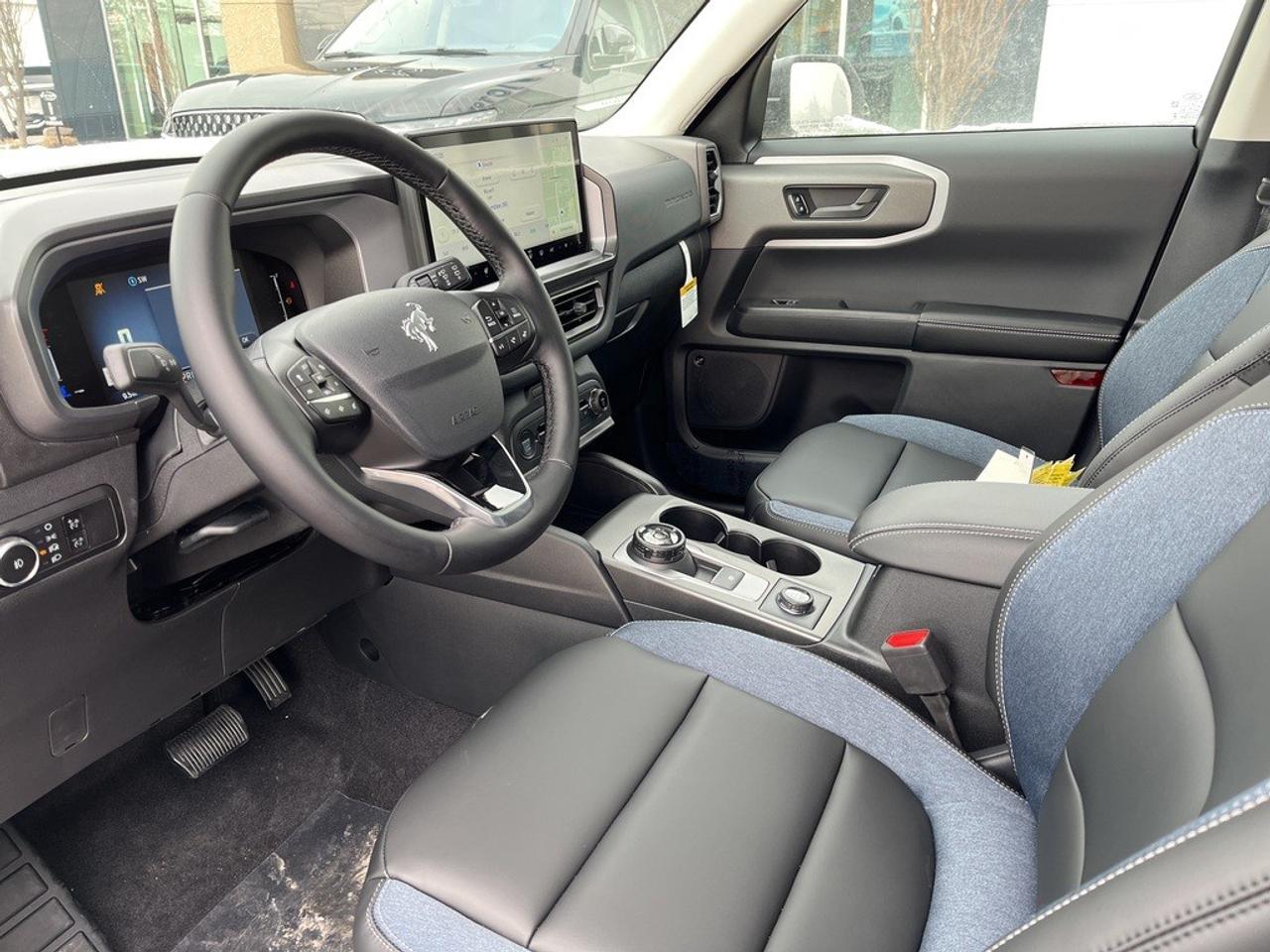 2026 Ford Bronco Sport Outer Banks 4x4 Photo