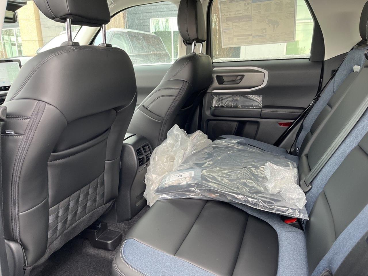 2026 Ford Bronco Sport Outer Banks 4x4 Photo