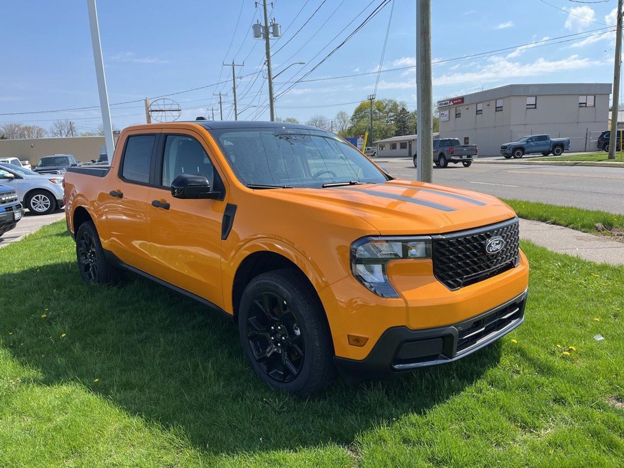 2026 Ford Maverick XLT AWD SuperCrew Photo4