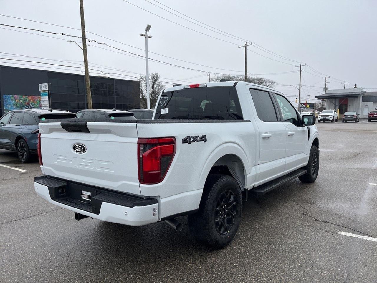 2026 Ford F-150 XLT 4WD SuperCrew 5.5' Box Photo3