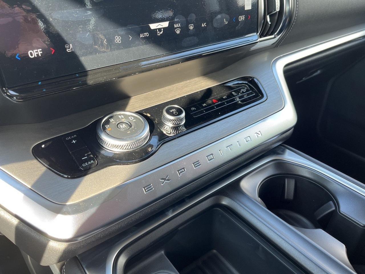 2026 Ford Expedition Platinum 4x4 Photo