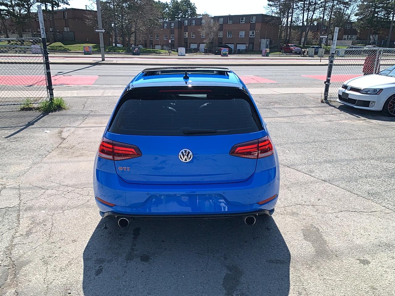 2021 Volkswagen Golf AUTOBHAN/ 6SPD/ NAVI/ REAR CAM / SUPER MINT / AC / Photo