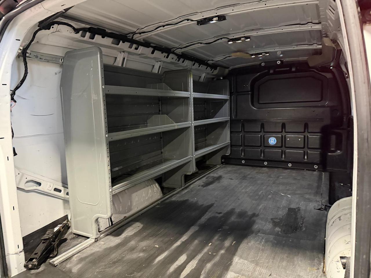 2021 Chevrolet Express Cargo Van AUTOMATIC | 6 CYL V6 Photo