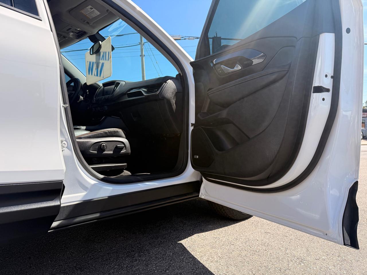 2024 GMC Terrain AT4 Photo