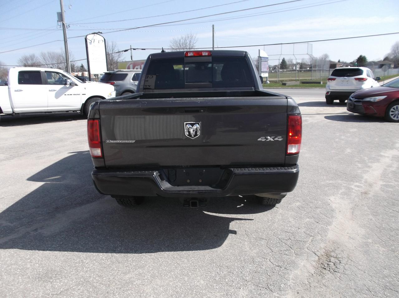 2018 RAM 1500 4X4 4 DOOR SLT  OUTDOORSMAN Photo3