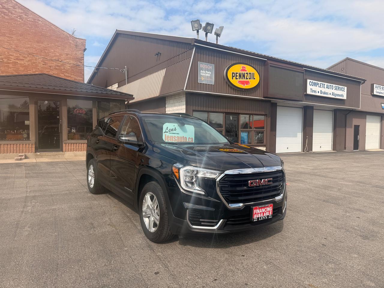 2024 GMC Terrain SLE Photo