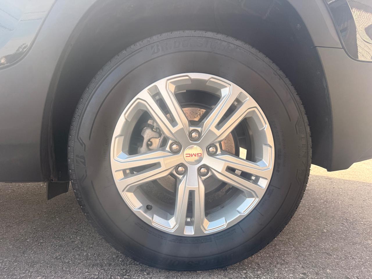 2024 GMC Terrain SLE Photo
