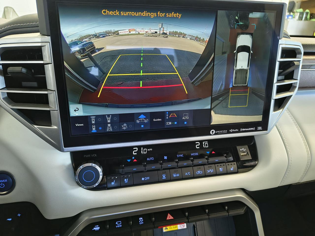 2023 Toyota Tundra Capstone Hybrid Photo0
