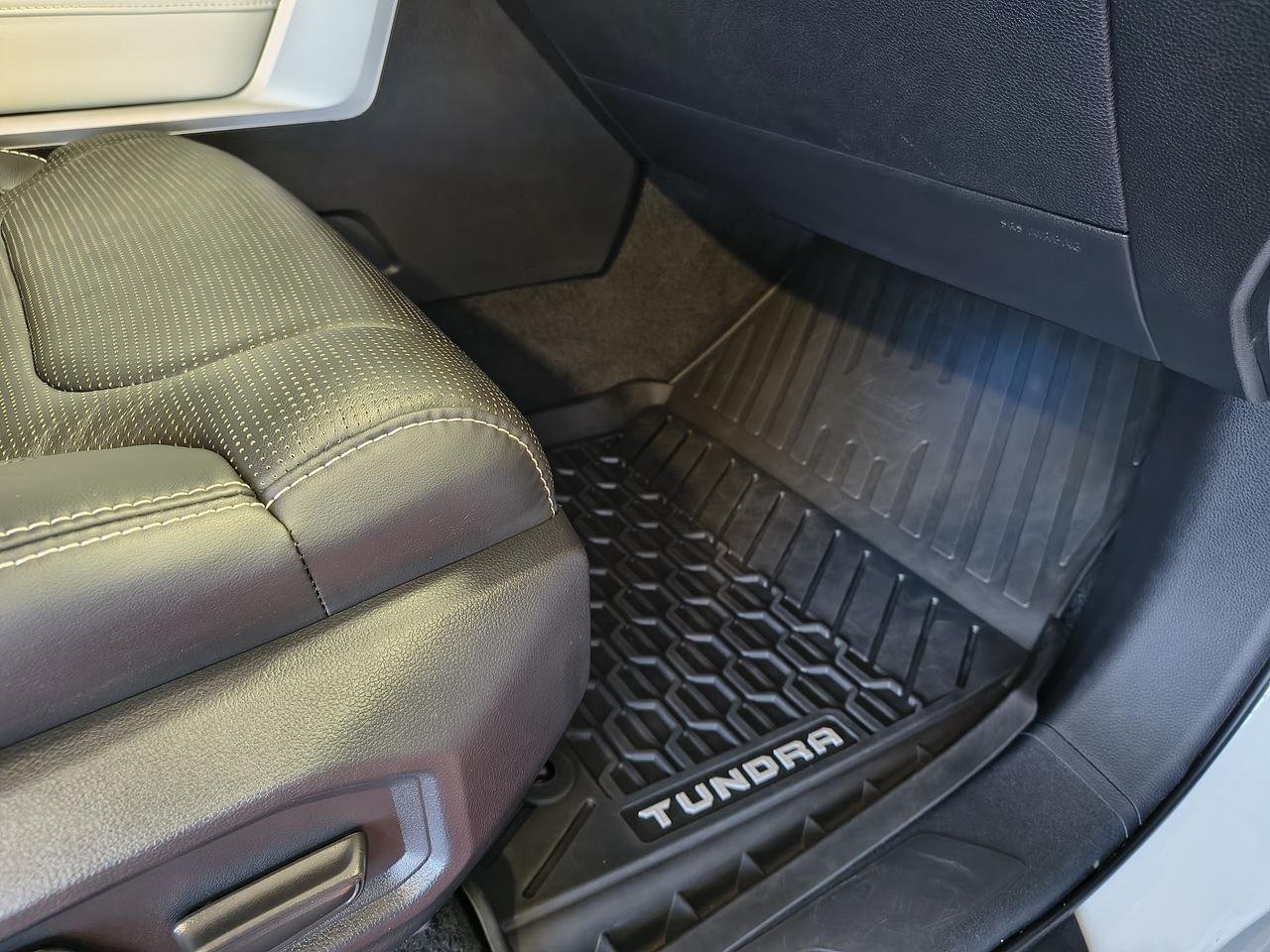 2023 Toyota Tundra Capstone Hybrid Photo0