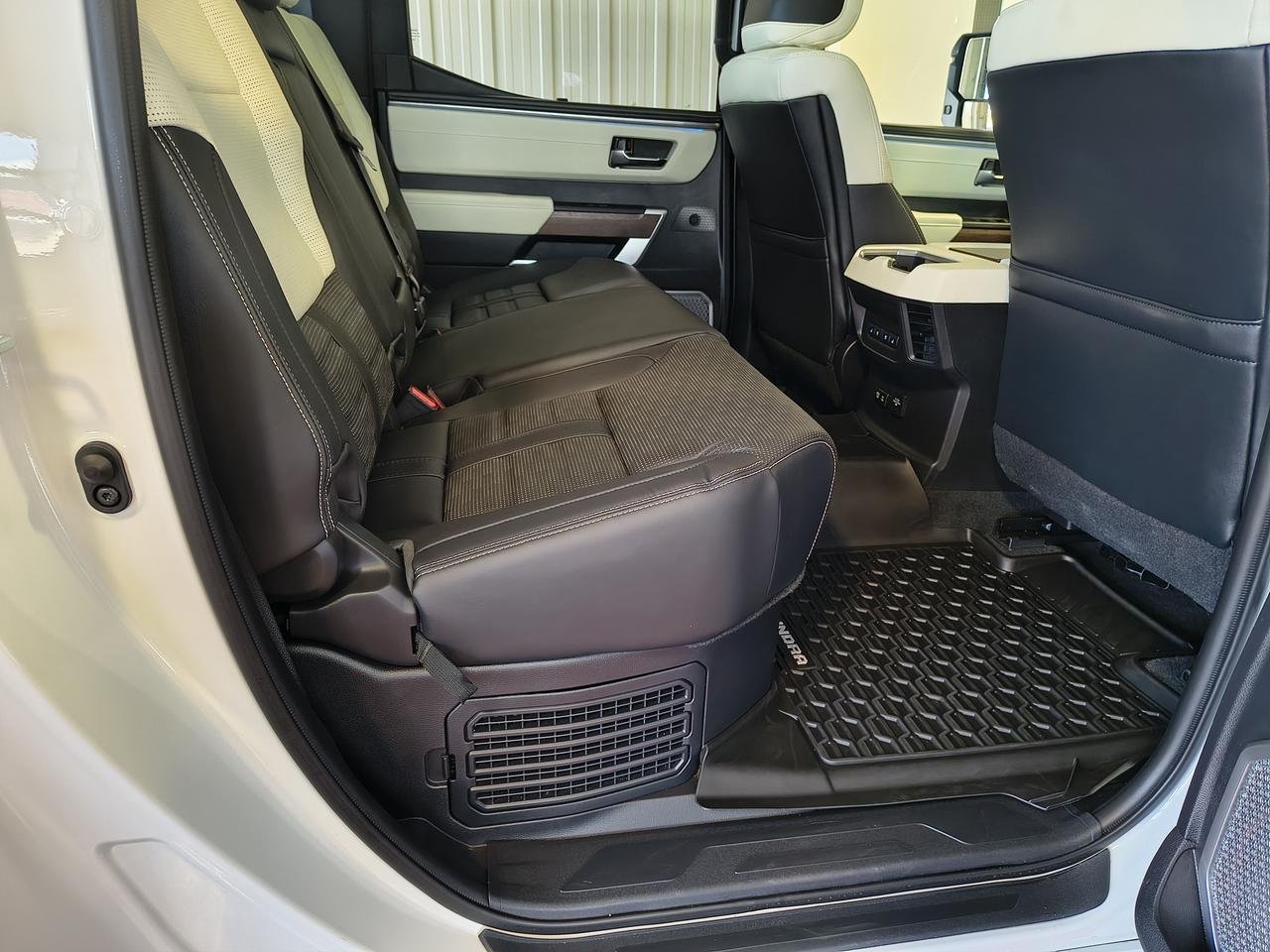 2023 Toyota Tundra Capstone Hybrid Photo0