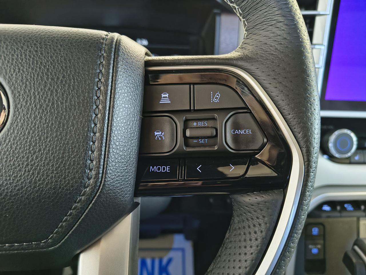 2023 Toyota Tundra Capstone Hybrid Photo0