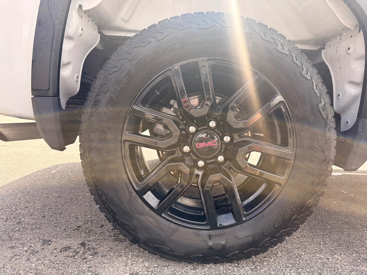 2024 GMC Sierra 1500 ELEVATION Photo