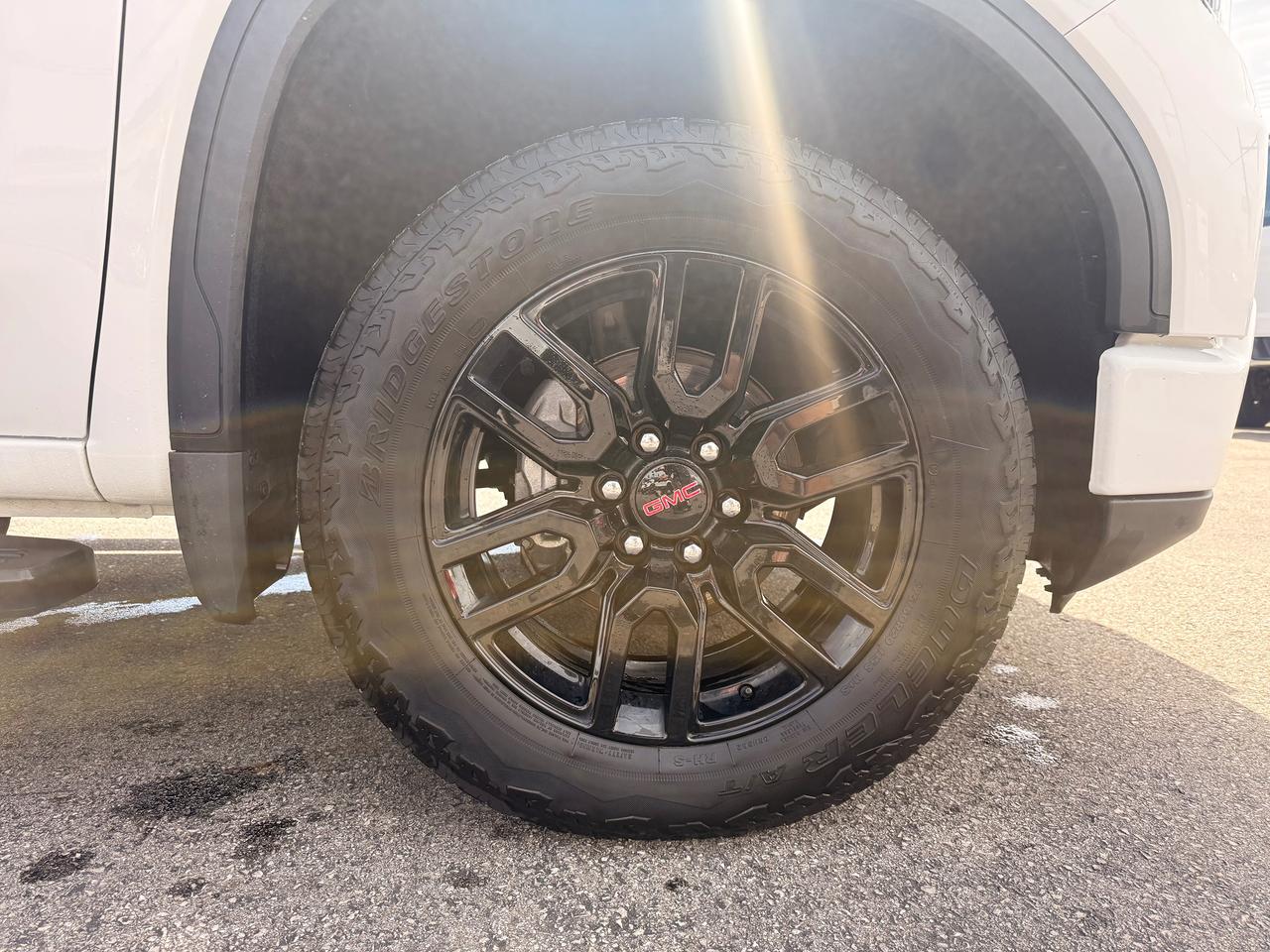 2024 GMC Sierra 1500 ELEVATION Photo