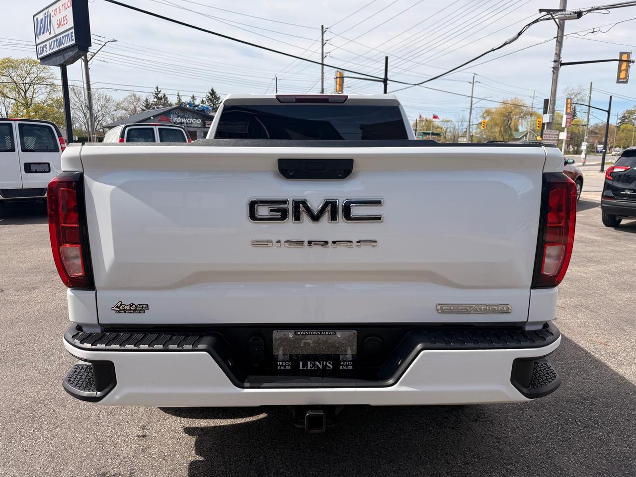 2024 GMC Sierra 1500 ELEVATION Photo