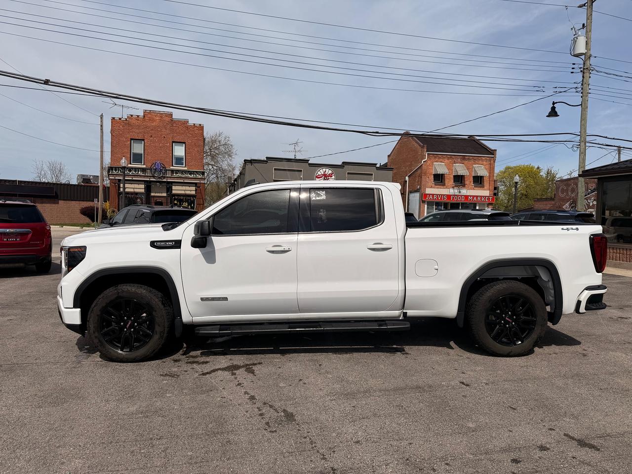 2024 GMC Sierra 1500 ELEVATION Photo