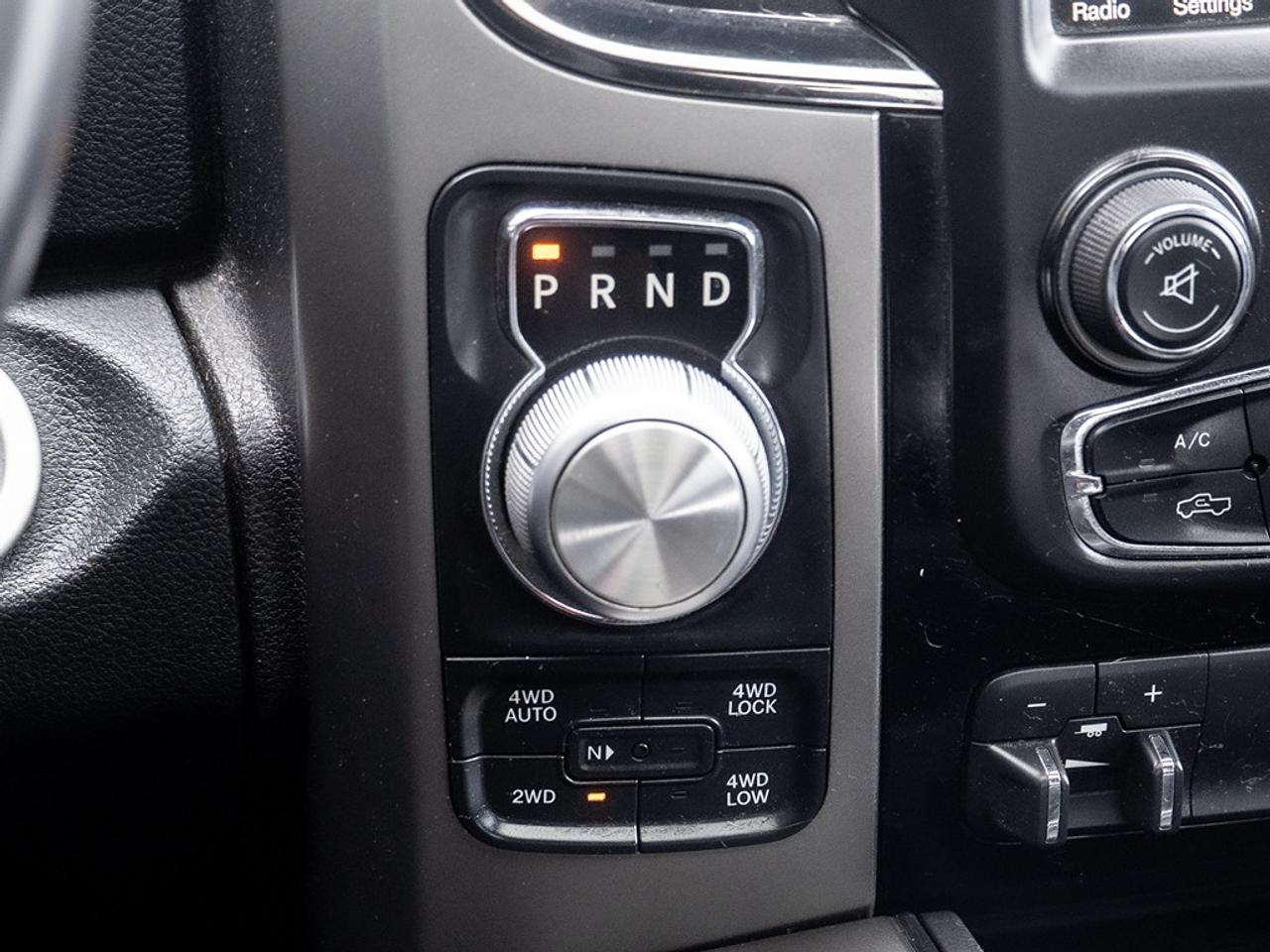 2016 RAM 1500 SPORT Photo13