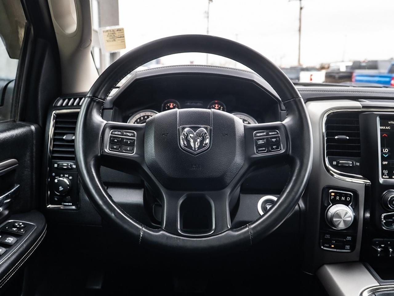 2016 RAM 1500 SPORT Photo11