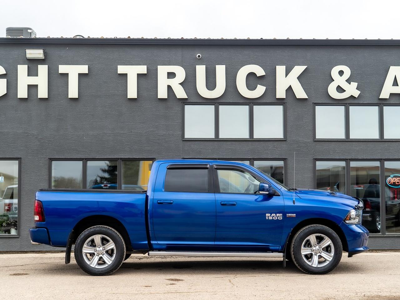 2016 RAM 1500 SPORT Photo4