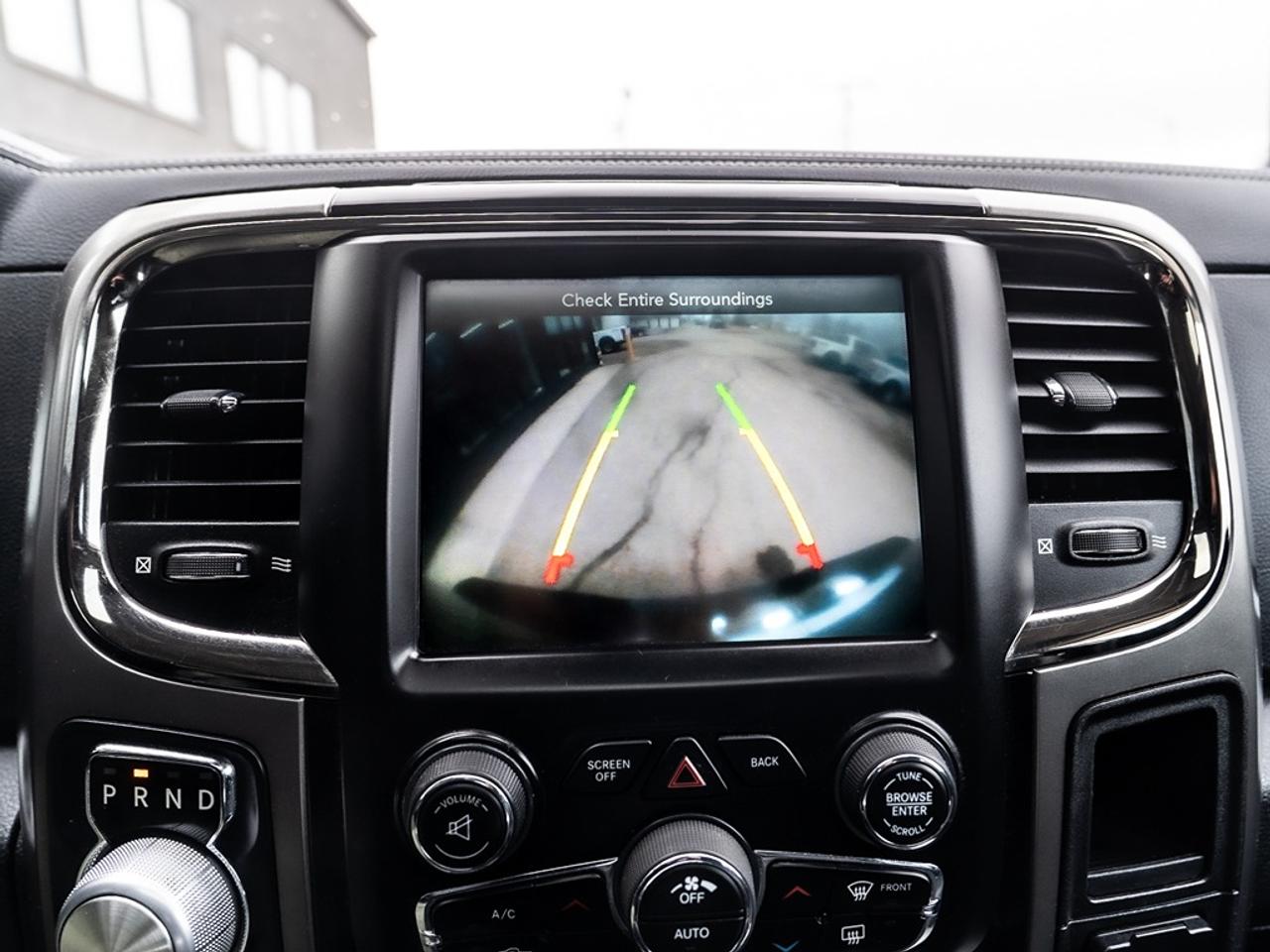 2016 RAM 1500 SPORT Photo16