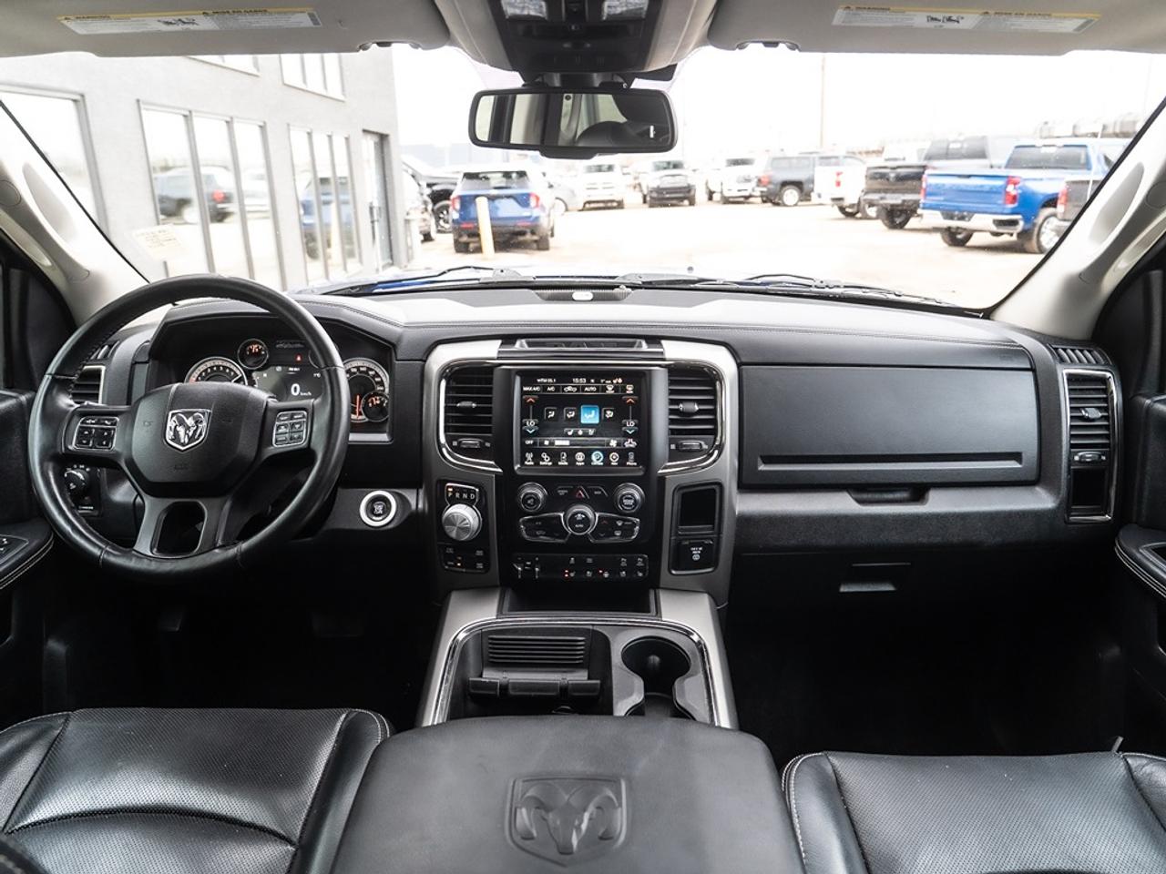 2016 RAM 1500 SPORT Photo7