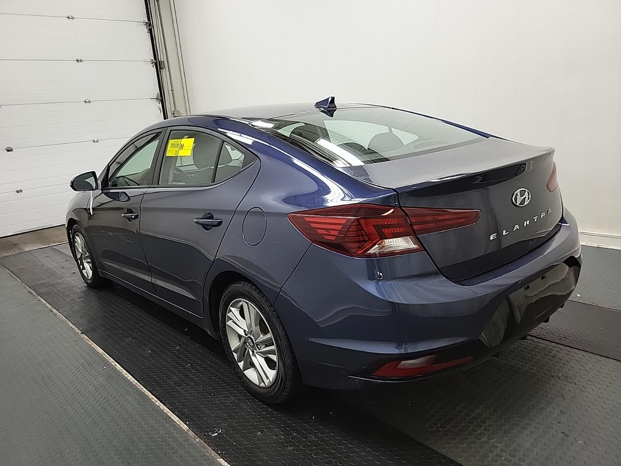 2019 Hyundai Elantra Preferred Photo