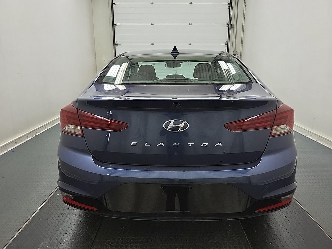 2019 Hyundai Elantra Preferred Photo