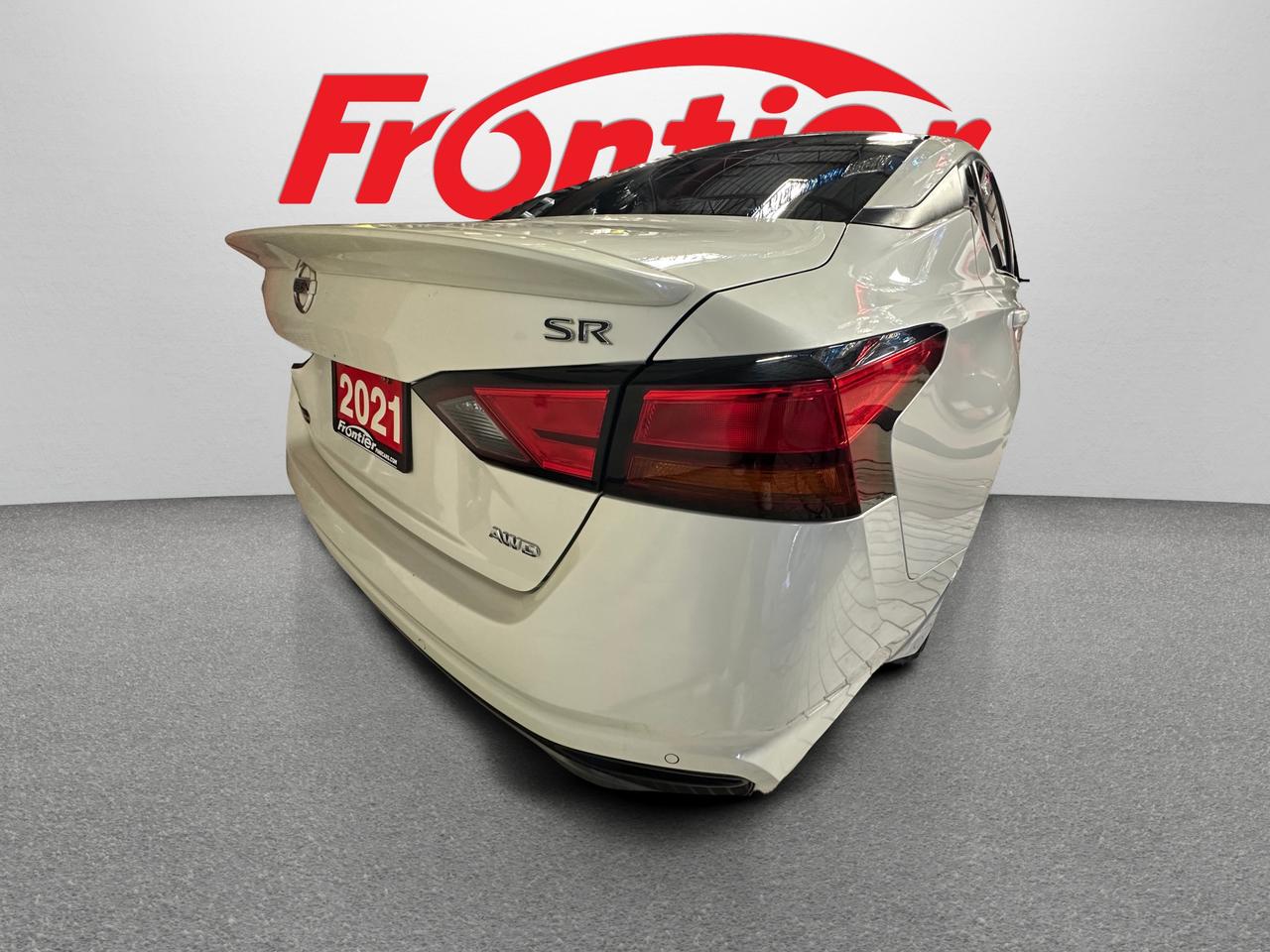 2021 Nissan Altima 2.5 SR | CLEAN CARFAX | AWD | LEATHER | NAVI | Photo