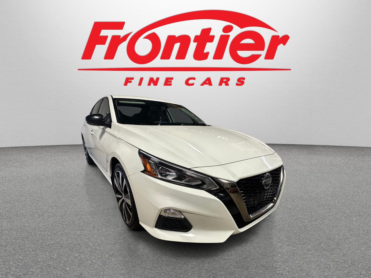2021 Nissan Altima 2.5 SR | CLEAN CARFAX | AWD | LEATHER | NAVI | Photo3