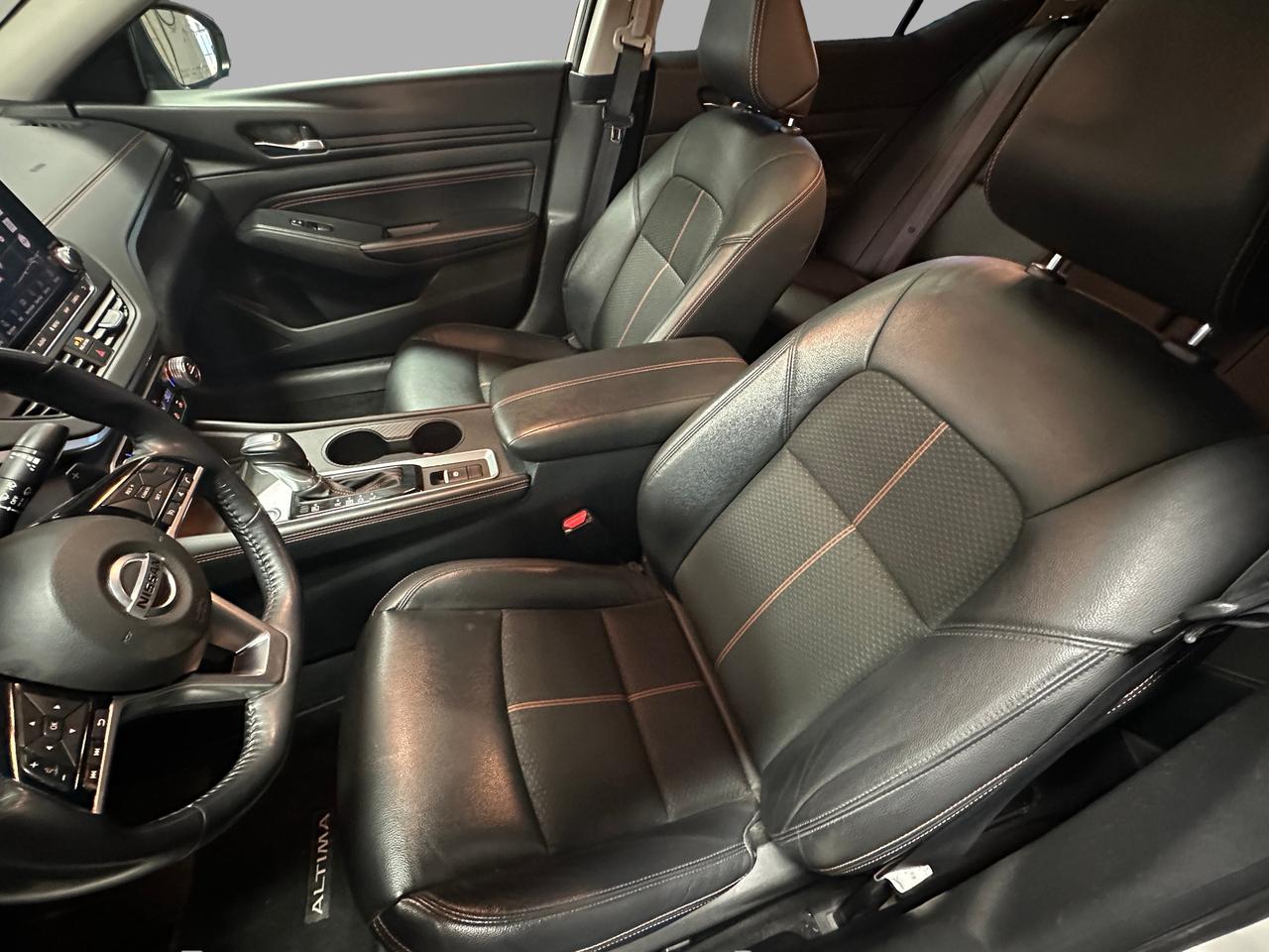 2021 Nissan Altima 2.5 SR | CLEAN CARFAX | AWD | LEATHER | NAVI | Photo