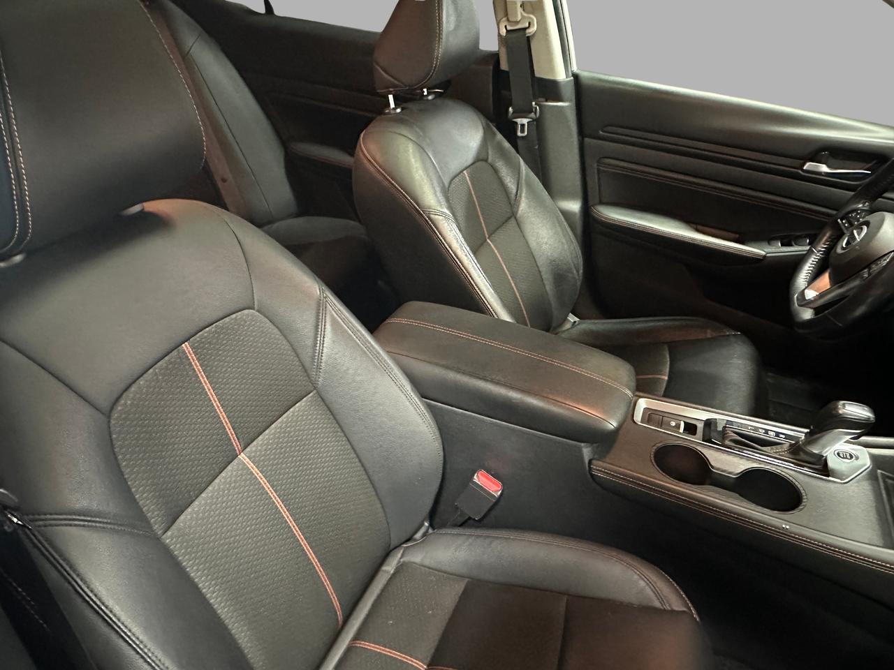2021 Nissan Altima 2.5 SR | CLEAN CARFAX | AWD | LEATHER | NAVI | Photo
