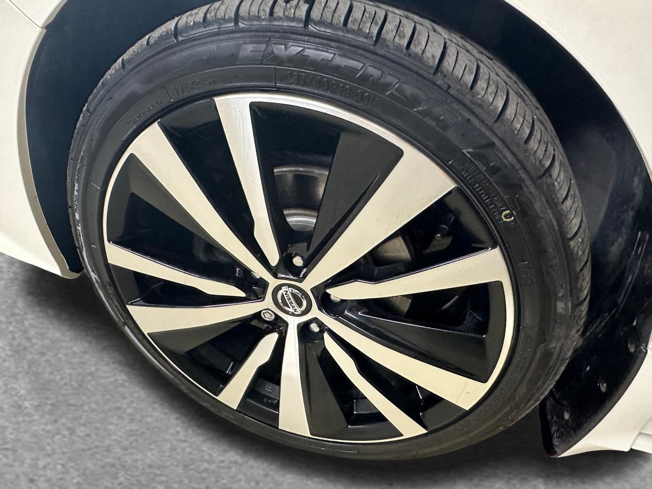 2021 Nissan Altima 2.5 SR | CLEAN CARFAX | AWD | LEATHER | NAVI | Photo