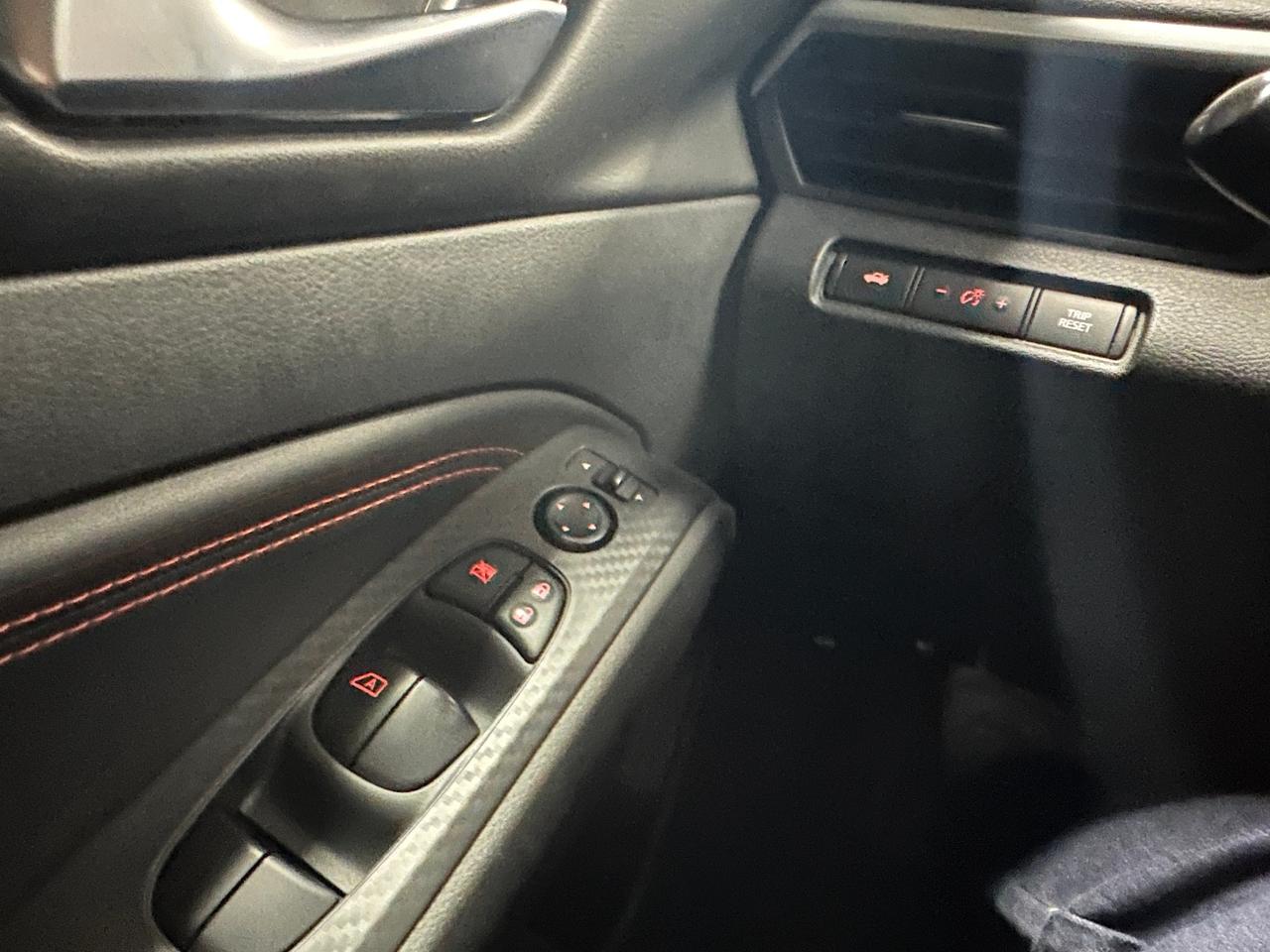 2021 Nissan Altima 2.5 SR | CLEAN CARFAX | AWD | LEATHER | NAVI | Photo
