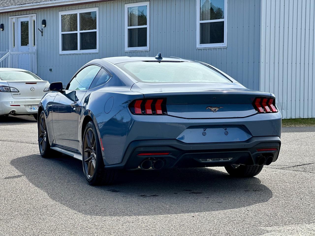 2026 Ford Mustang EcoBoost Premium Fastback Photo4