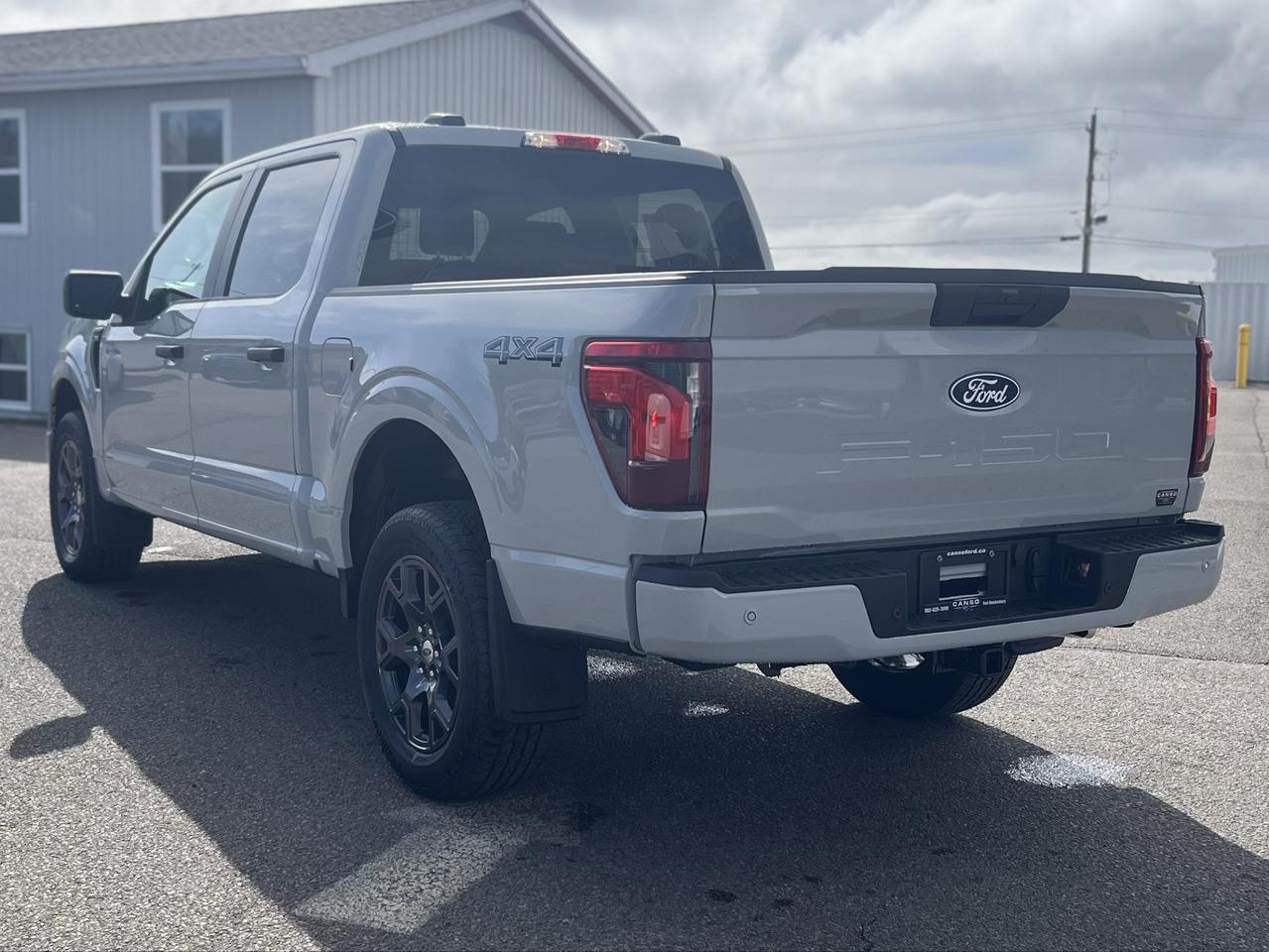 2026 Ford F-150 STX 4WD SuperCrew 5.5' Box Photo4