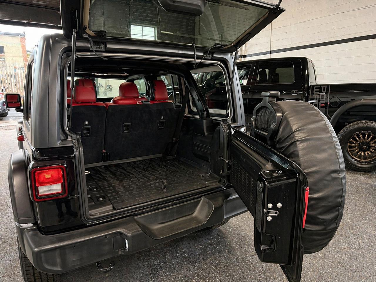 2020 Jeep Wrangler SPORT ALTITUDE| REDLEATHER| HEATED SEATS|BACKUPCAM Photo