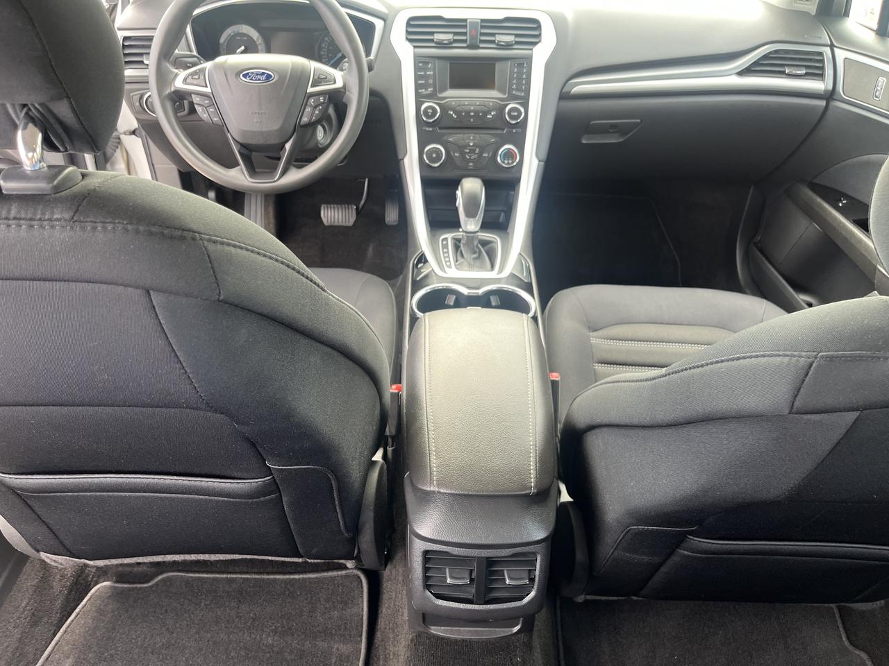2014 Ford Fusion SE Photo