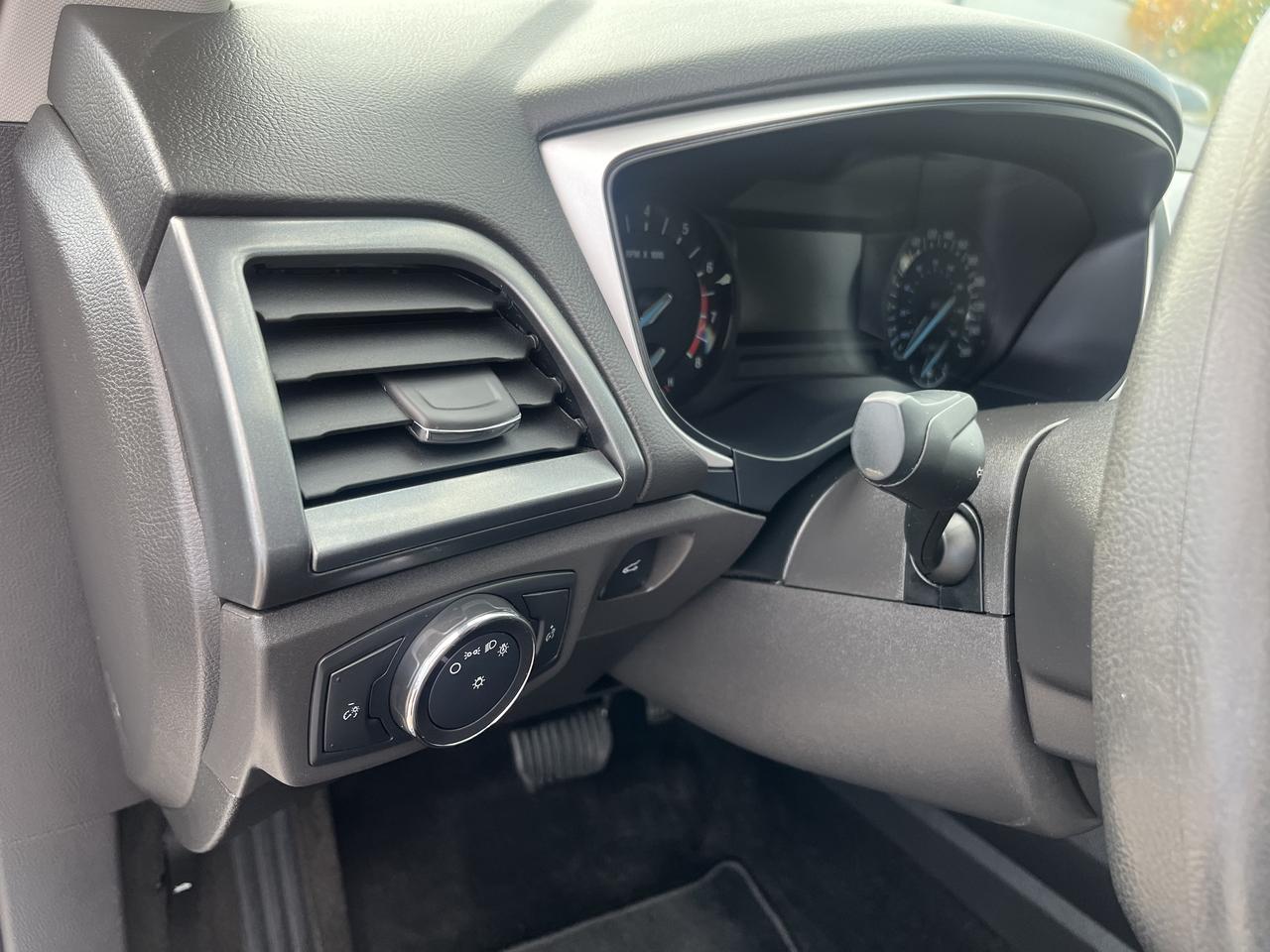 2014 Ford Fusion SE Photo