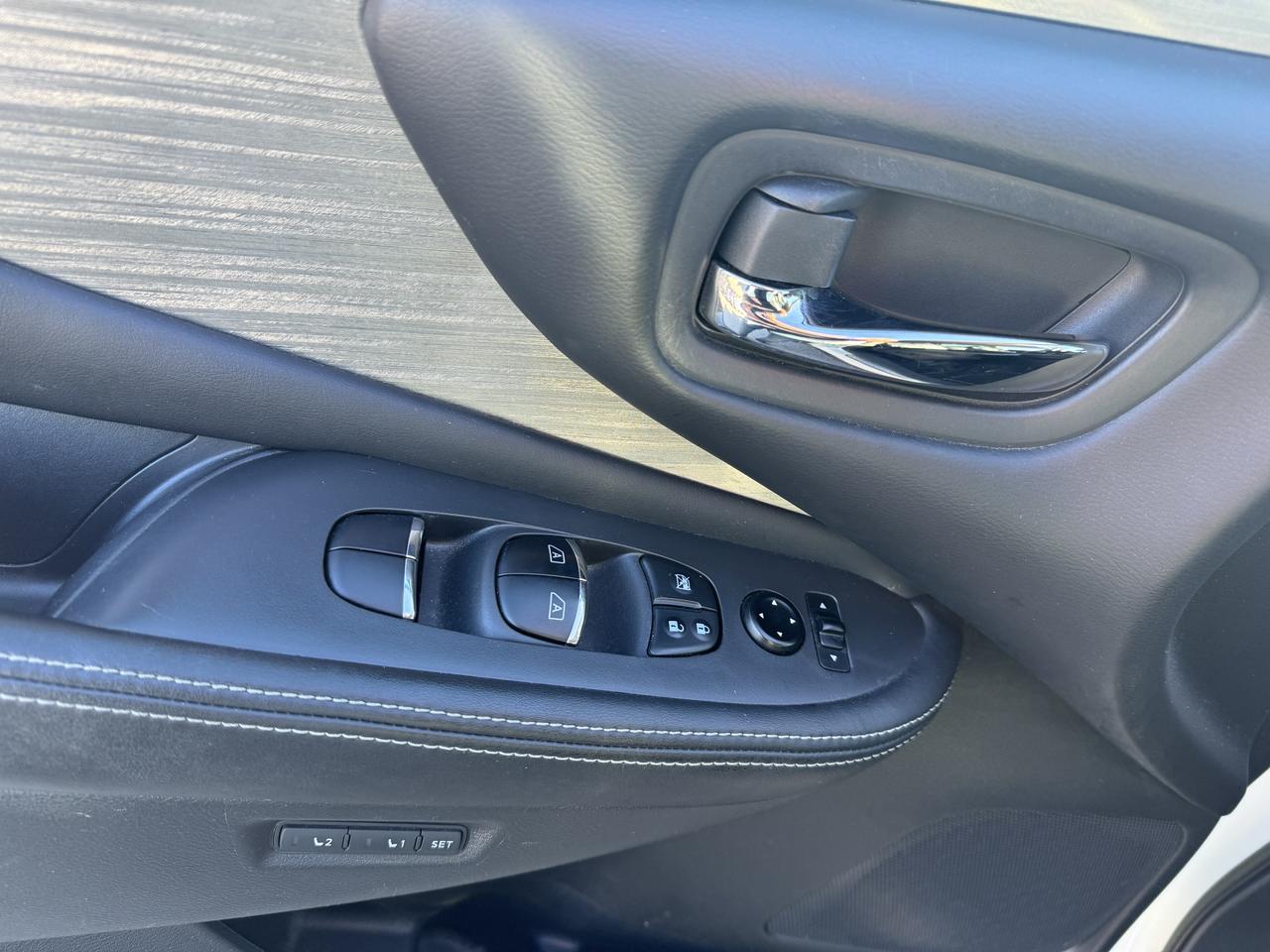 2015 Nissan Murano SL Photo