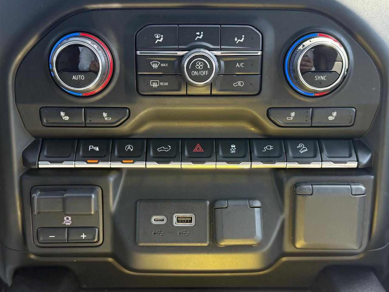 2020 Chevrolet Silverado 1500 LT Trail Boss Photo