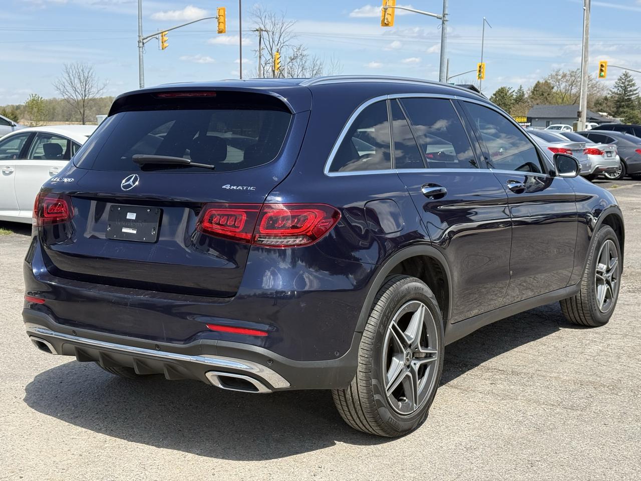 2021 Mercedes-Benz GLC-Class GLC 300 Photo