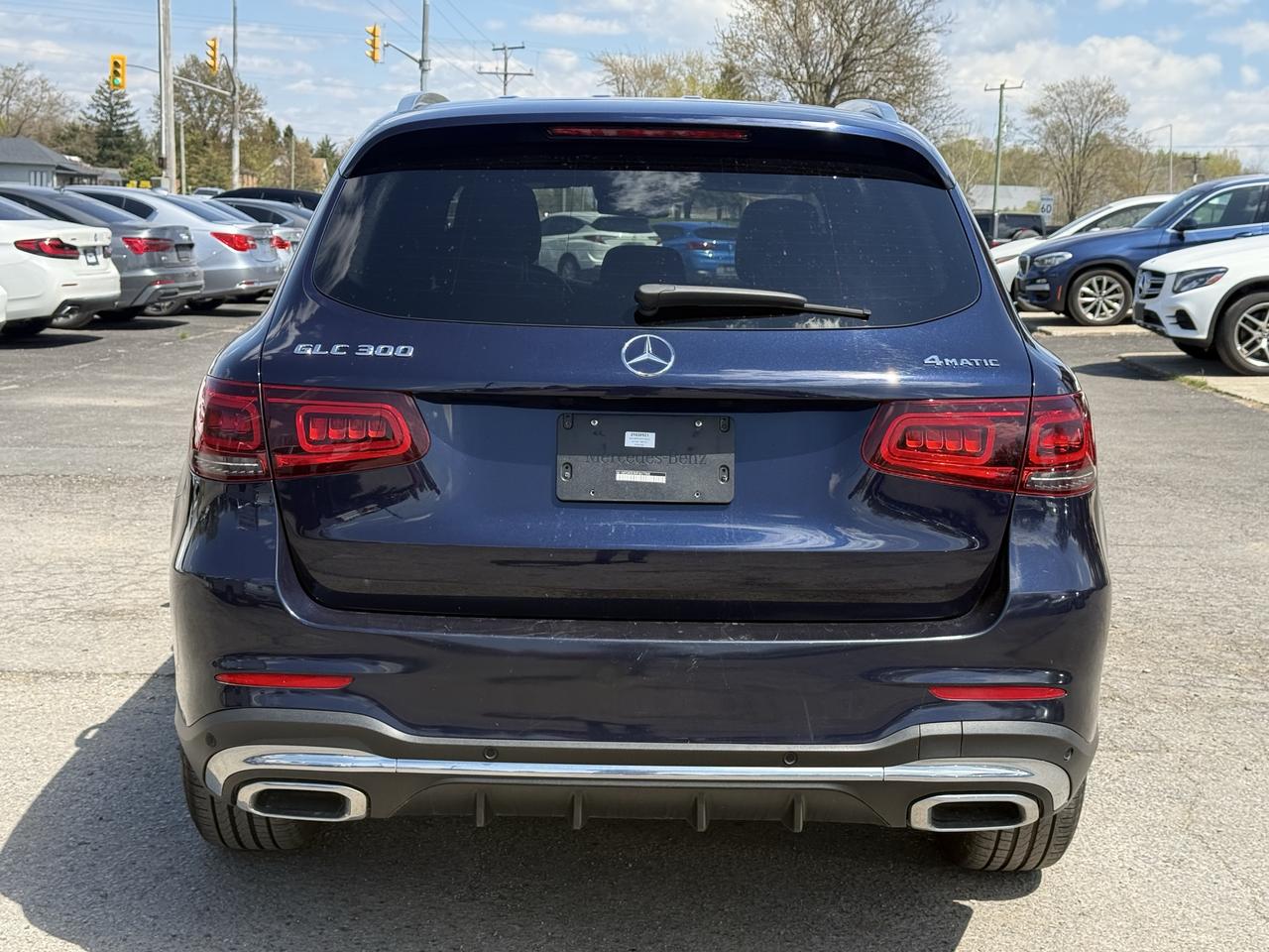 2021 Mercedes-Benz GLC-Class GLC 300 Photo3