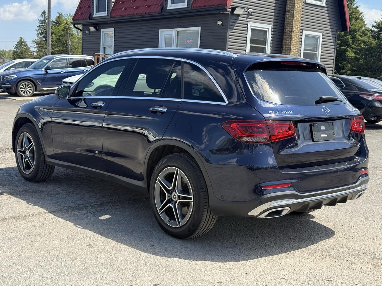 2021 Mercedes-Benz GLC-Class GLC 300 Photo