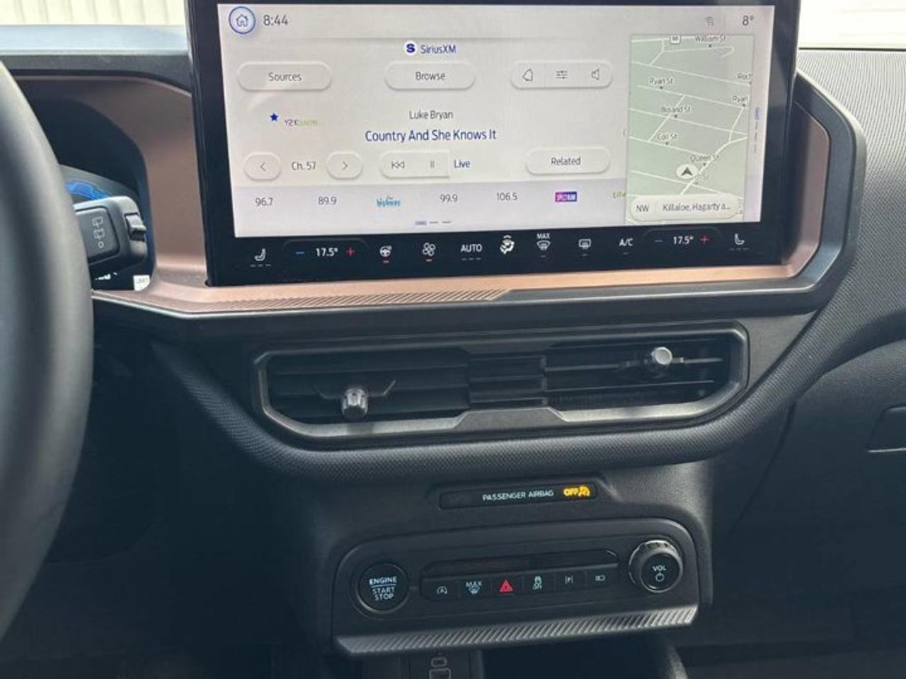 2025 Ford Bronco Sport Outer Banks 4WD | Leather | Heated Seats | Tech Package | Remote Start | Carplay + Android and More! Photo