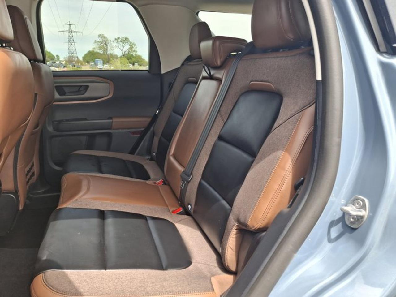 2025 Ford Bronco Sport Outer Banks 4WD | Leather Trim | Htd Seats | Tech Pkg | Remote Start | Carplay + Android and More! Photo