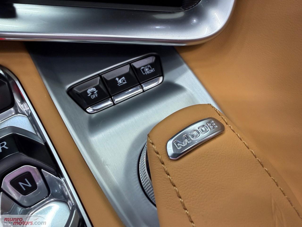 2025 Chevrolet Corvette StingRay Convertible 3LT Photo
