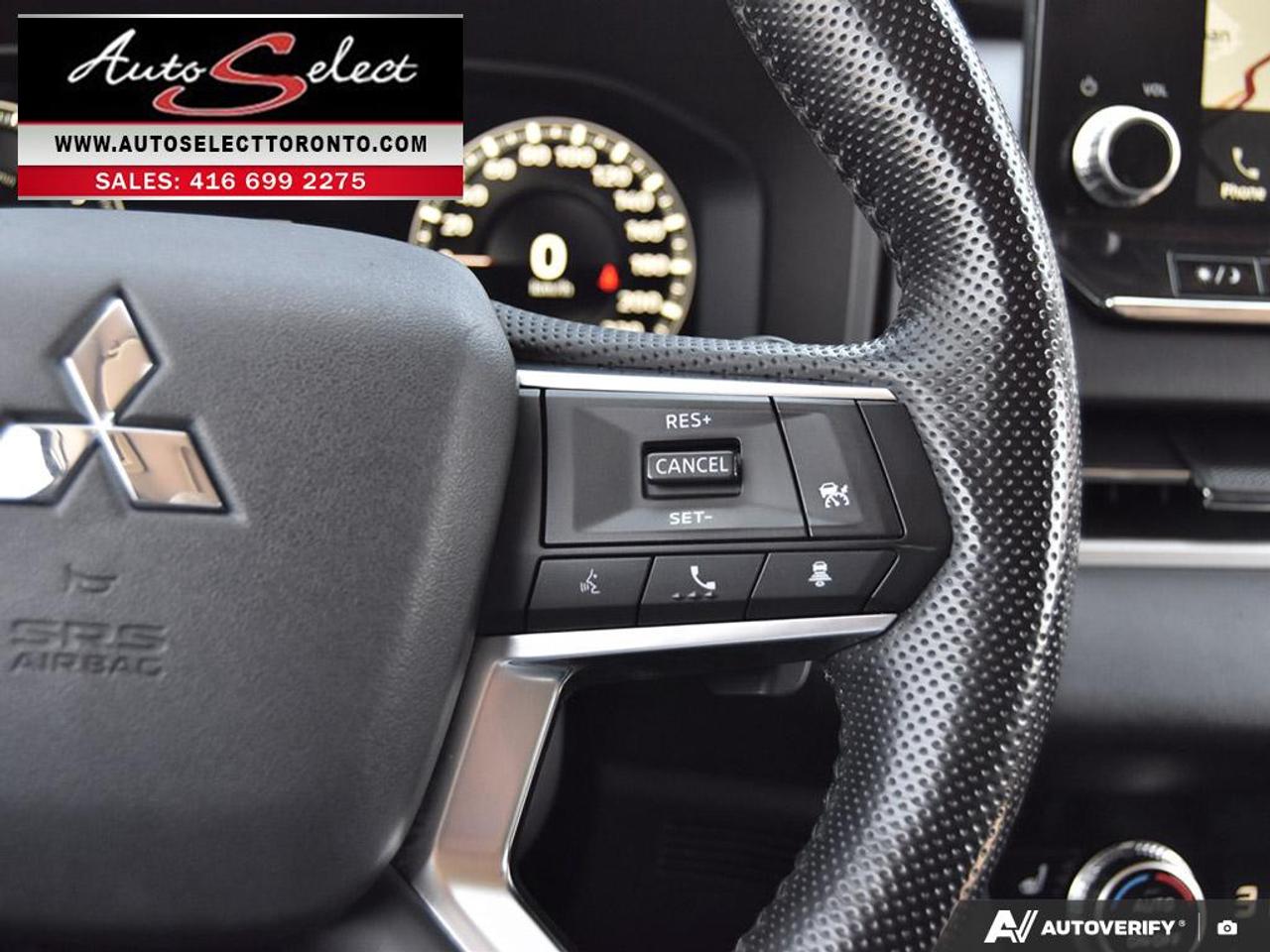 2022 Mitsubishi Outlander SEL AWD - 7 Seater - Leather - Roof - Apple Carplay Photo